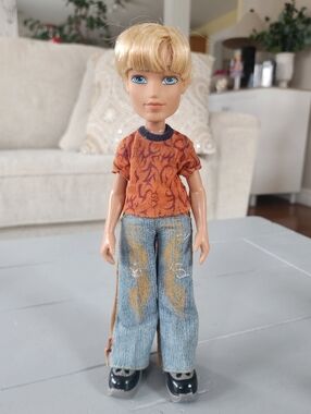 MGA Bratz Boyz Wintertime Wonderland Cameron Boy Boys 2008 Brats Brat Doll Sweet